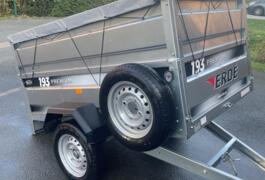 Location outil Remorque Moins de 750kg Feu vert près de Capinghem