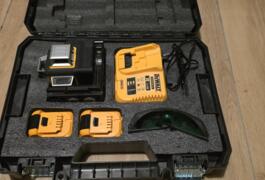 Location outil Niveau laser Dewalt près de Claye-Souilly