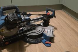 Location outil Scie à onglet Électrique Erbauer près de Claye-Souilly