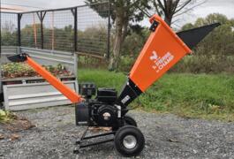 Location outil Broyeur de végetaux Thermique près de Fleurance