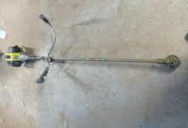 Location outil Débroussailleuse Thermique Ryobi près de Sonzay