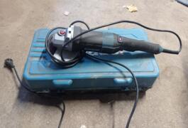 Location outil Meuleuse Électrique Erbauer près de Sonzay