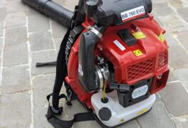 Location outil Aspirateur souffleur Thermique près de Le Pian-Médoc