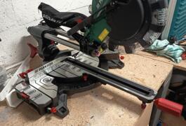 Location outil Scie à onglet Électrique Parkside près de Fleury-sur-Orne