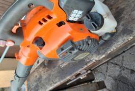 Location outil Aspirateur souffleur Thermique Husqvarna près de Grenade