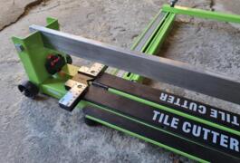 Location outil Coupe carreaux Manuel près de Tiffauges