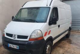 Location outil Utilitaire Plus de 5m3 Renault près de Oms