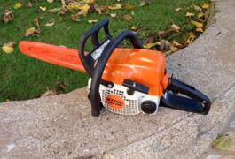 Location outil Tronçonneuse Thermique Stihl près de Mesnil-Saint-Nicaise