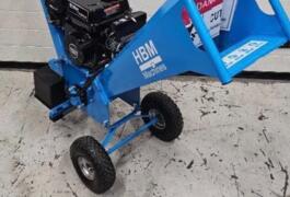 Location outil Broyeur de végetaux Thermique près de Mesnil-Saint-Nicaise