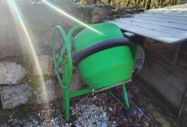 Location outil Bétonnière Électrique Bahco près de Viry