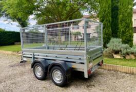 Location outil Remorque Moins de 750kg près de Savigneux