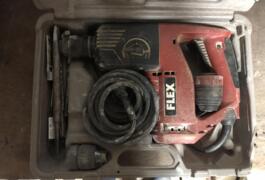 Location outil Perceuse Électrique Flex près de Fontenilles