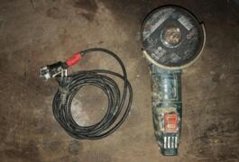 Location outil Meuleuse Électrique Black et decker près de Fontenilles