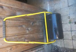 Location outil Rouleau à gazon près de Acigné