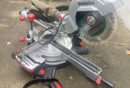 Location outil Scie à onglet Électrique Metabo près de Toulouse