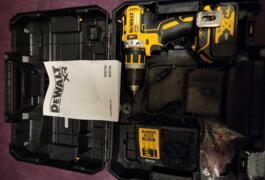 Location outil Perceuse Sans-fil Dewalt près de Rennes