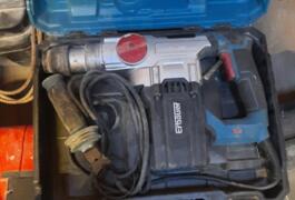 Location outil Burineur perforateur Électrique Erbauer près de Épinal