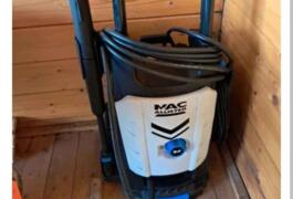 Location outil Nettoyeur haute pression près de Landudec