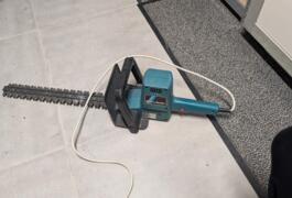 Location outil Taille haie Électrique Black et decker près de Conflans-Sainte-Honorine