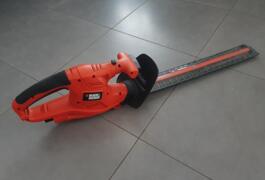 Location outil Taille haie Électrique Black et decker près de Rots
