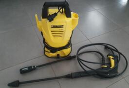 Location outil Nettoyeur haute pression Électrique Karcher près de Rots