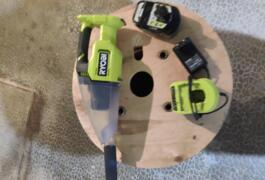 Location outil Aspirateur Ryobi près de Mesnard-la-Barotière