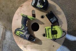 Location outil Perceuse Sans-fil Ryobi près de Mesnard-la-Barotière