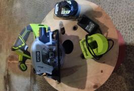 Location outil Scie circulaire Ryobi près de Mesnard-la-Barotière