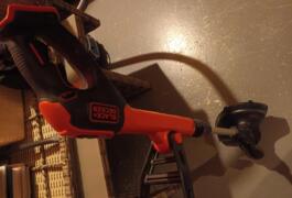 Location outil Débroussailleuse Sans-fil Black et decker près de Le Thuit de l'Oison