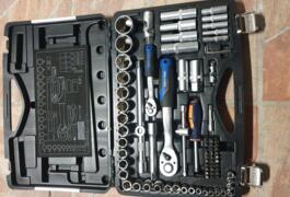 Location outil Caisse à outils près de Éragny-sur-Epte