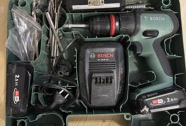 Location outil Perceuse Sans-fil Bosch près de Pont-Sainte-Marie