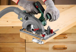 Location outil Scie plongeante Électrique Parkside près de Givors