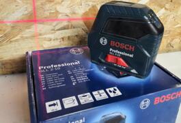 Location outil Niveau laser Bosch près de Melesse
