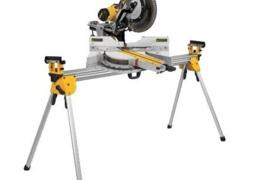 Location outil Scie à onglet radiale électrique Dewalt près de Saint-Grégoire