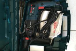 Location outil Burineur perforateur Électrique Bosch pro près de Longuenée-en-Anjou