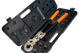 Location outil Pince à sertir Magnusson près de Fretigney-et-Velloreille