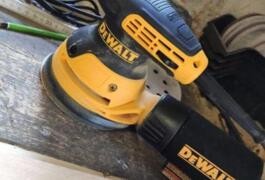 Location outil Ponceuse Électrique Dewalt près de Fretigney-et-Velloreille