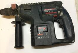 Location outil Perforateur Bosh sans fil. Bosch près de Viroflay