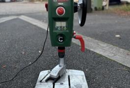 Location outil Perceuse sur colonne Électrique Bosch près de Gradignan