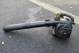 Location outil Aspirateur souffleur Thermique Mc culloch près de Gradignan