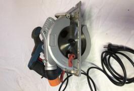 Location outil Scie circulaire Électrique Erbauer près de Veyre-Monton