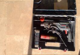 Location outil Perceuse Électrique Bosch pro près de Abbaretz