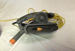 Location outil Ponceuse Électrique près de Veyre-Monton