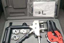 Location outil Pince à sertir près de Haspres