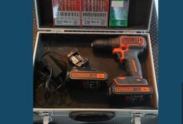 Location outil Visseuse Électrique Black et decker près de Angers