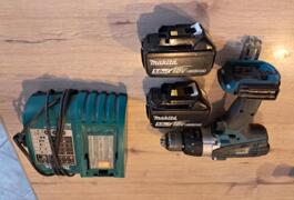 Location outil Perceuse Sans-fil Makita près de Le Barroux