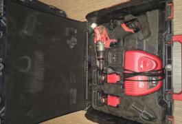 Location outil Perceuse Sans-fil Milwaukee près de Évry-Courcouronnes