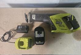 Location outil Scie sabre Ryobi près de Paudy