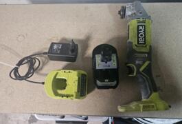 Location outil Meuleuse Sans-fil Ryobi près de Paudy