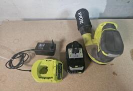 Location outil Ponceuse Batterie Ryobi près de Paudy